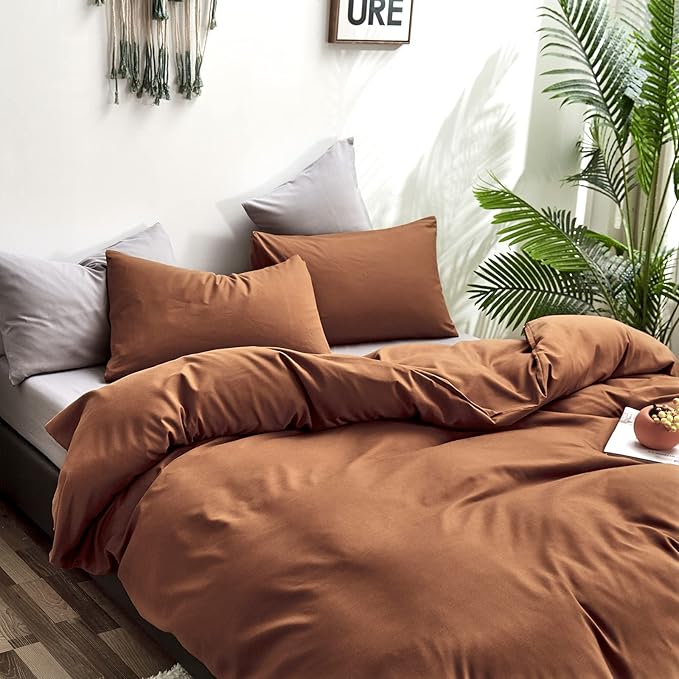 CLOTHKNOW Brown King Size Comforter Set Pumpkin Bedding Sets Soft Caramel Comforter Burnt Orange Comforters with 2 x Pillow Cases