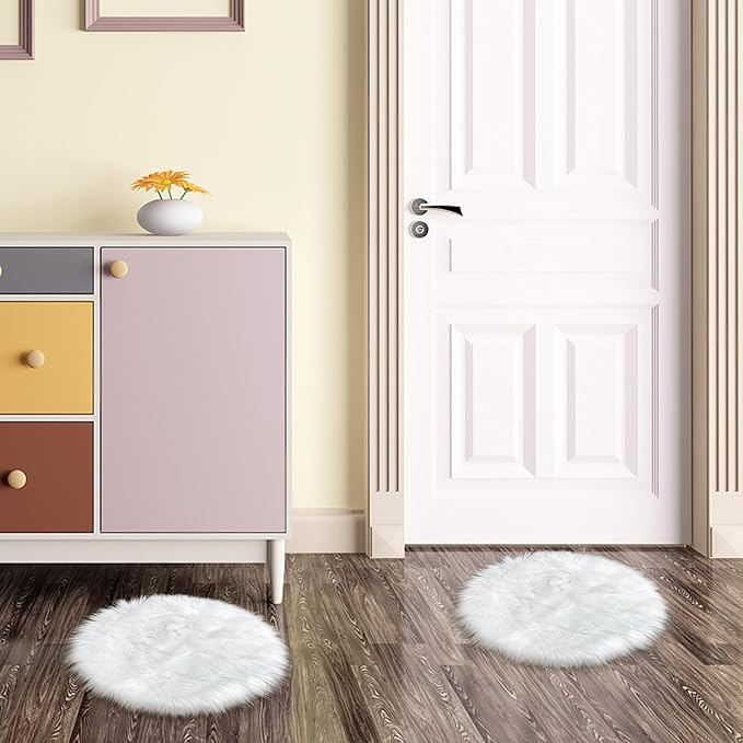 15.7 Inch Mini Small Fur Rug Round, White Plush Fluffy Mini Sheepskin Rug Circle for Chair Dorm Small Fuzzy Round Carpet for Nail Desk 1.3Ft Size Fit for Photo Props Background
