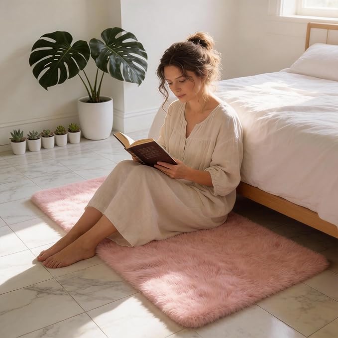Shag Pink Small Rug 2x3 Area Rugs for Bedroom Dorm Bedside Living Room, Non-Slip Ultra Fluffy Soft Area Rugs for Entry, Kids Room, Study, Office, Playroom, Modern Small Carpet Décor