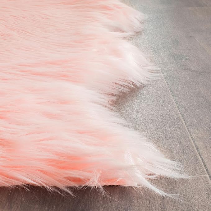 SAFAVIEH Faux Sheep Skin Collection 5' x 8' Pink FSS115G Silken Glam 2.35-inch Thick Area Rug