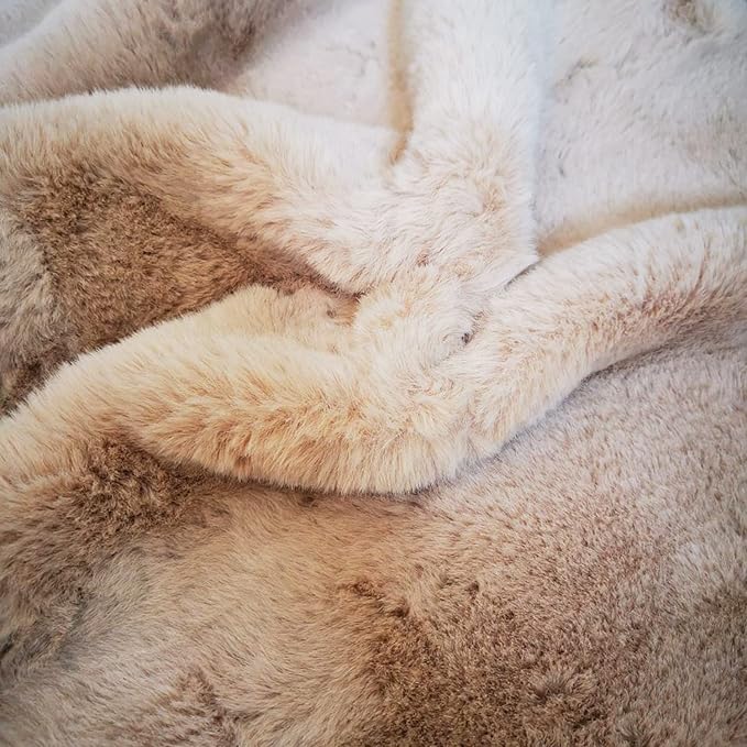Ghouse Soft Faux Sheepskin Fur Rug 4x6 Light Brown Beige Fluffy Bedside Rugs Plush Rug Shag Nursery Carpet Area Rugs for Living Room Bedroom Playing Room Decor