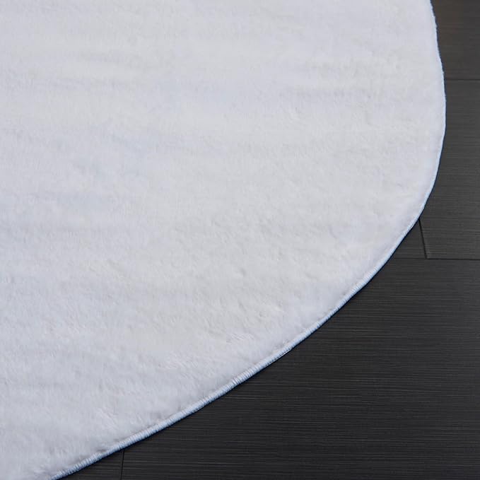 SAFAVIEH Washable Rug Faux Rabbit Fur Shag Collection - 5' x 7' Oval, Ivory, Slip Resistant & Easy Cleaning, Ideal for Living Room, Bedroom, Kids Playroom, Nursery, Dining Space (FRF100A)