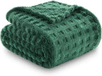 NEWCOSPLAY Super Soft Twin Blanket Green Premium Silky Flannel Fleece 3D Waffle Checkered Lightweight Bed Blanket All Season Use (Dark Green, Twin(60"x80"))