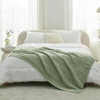 Amélie Home Knit Throw Blanket, Soft Chenille Cozy Breathable Chevron Chunky Decorative Blanket for Couch, Bed & Sofa, French-Inspired Lightweight Warm Gift for Women, Sage Green, 50"x60"