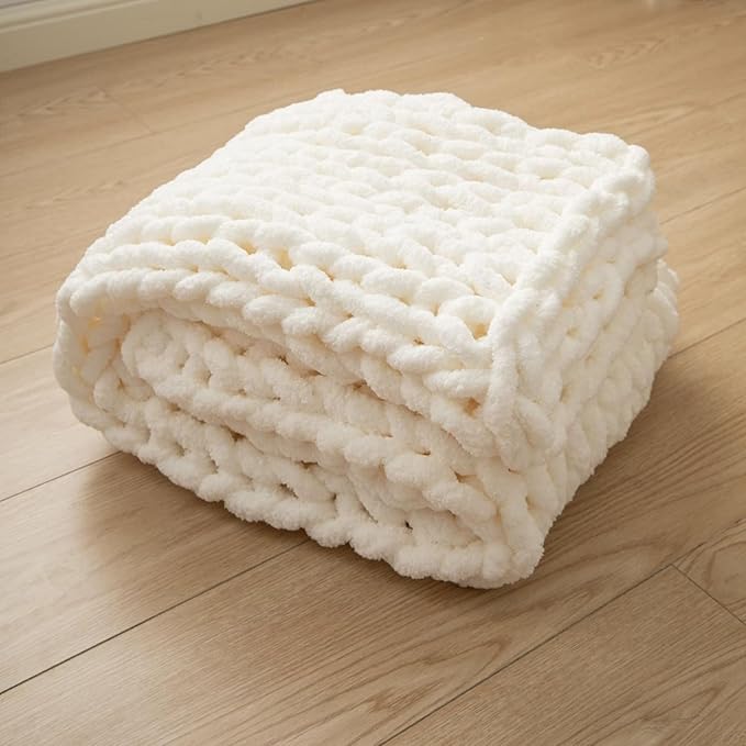 Wttfc Chunky Knit Throw Blanket, Handmade Soft Chenille Yarn Throw Blanket, Thick Cable Knitted Blankets, Large Rope Knot Crochet Blankets for Couch Sofa Bed Home Decor,Cream White,100x120cm