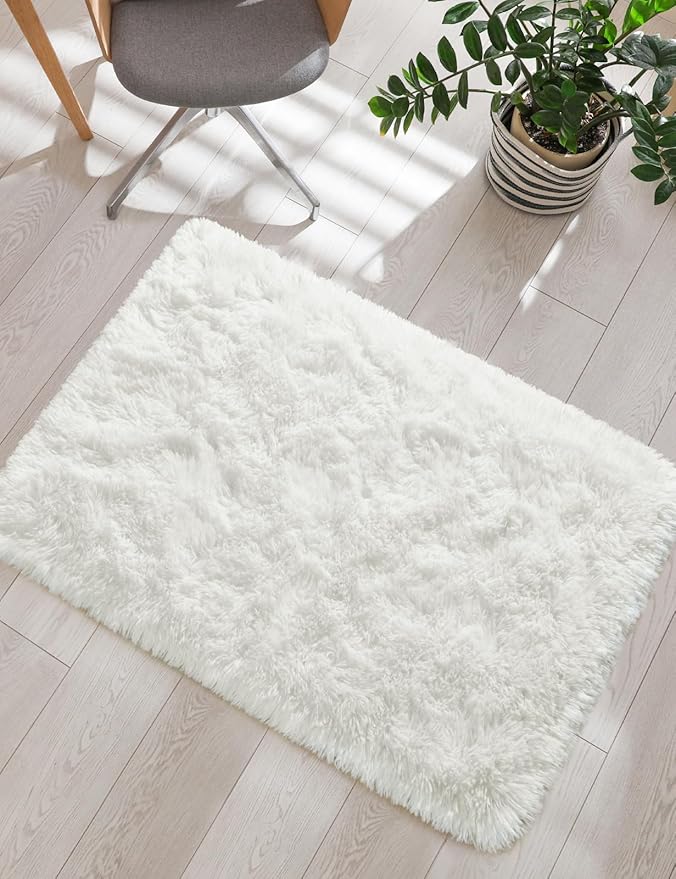Macgace Small Throw Rugs for Bedroom, 2x3 Cream White Mini Non-Slip Area Rug, Super Soft Plush Fluffy Carpet Modern Home Decor Aesthetic for Entryway Entrance Nursery Kids Room Dorm Office