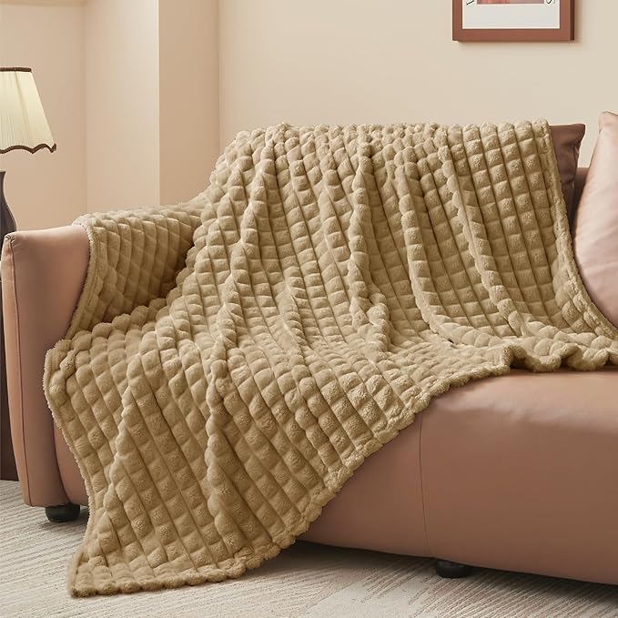 BEDELITE Camel Throw Blanket Twin Size for Bed- Super Soft and Warm 3D Checkered Fluffy Fuzzy Fleece Blanket, Luxurious Plush Cozy Blanket for Room Decor Fall and Winter, 60x80 inches