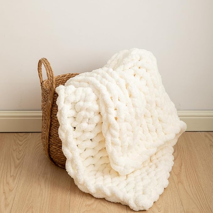 Chunky Knit Blanket Soft Chenille Yarn Knitted Throw Blanket 40"X40" Handmade Cable Warm Thick Giant Blanket for Couch Bed Trips (40"X40", Cream White)