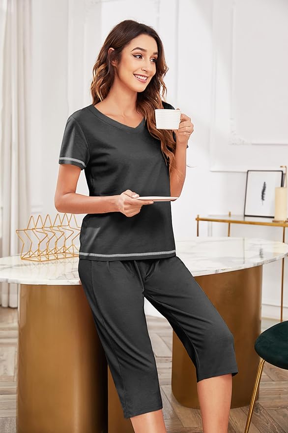 Ekouaer Women's Sleepwear Capri Pajama Sets Short Sleeve Two-Piece Pjs V Neck Tops & Capri Pants with Pockets S-3XL