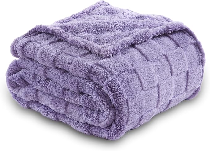 NEWCOSPLAY Super Soft Throw Blanket Lavender Premium Silky Flannel Fleece 3D Checkered Lightweight Bed Blanket All Season Use (Lavender Checkered, Throw(50"x70"))