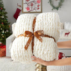 YJLMLY Chunky Knit Throw Blanket,50x60 Inch Heavy 4.4lbs, Hand Knit Chenille Couch Blanket, Soft Cable Knit Gift for Women Mom Wife, Modern Home Decor