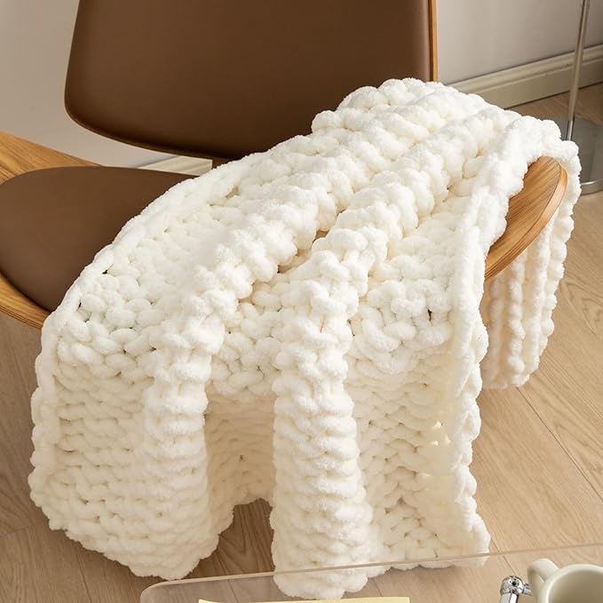 Wttfc Chunky Knit Throw Blanket, Handmade Soft Chenille Yarn Throw Blanket, Thick Cable Knitted Blankets, Large Rope Knot Crochet Blankets for Couch Sofa Bed Home Decor,Dark Green,50x50cm