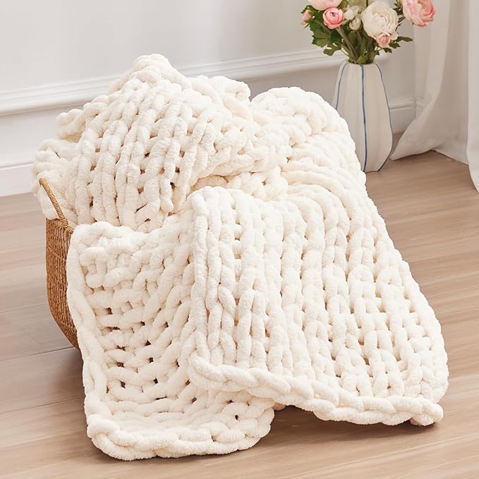 Negwoo Chunky Knit Throw Blanket, 60''*80'' Knitted Throw Chenille Yarn for Bed Couch, Handmade Cream Crochet Big Thick Blanket, Machine Washable Cute Comfy Blanket for Home Decor