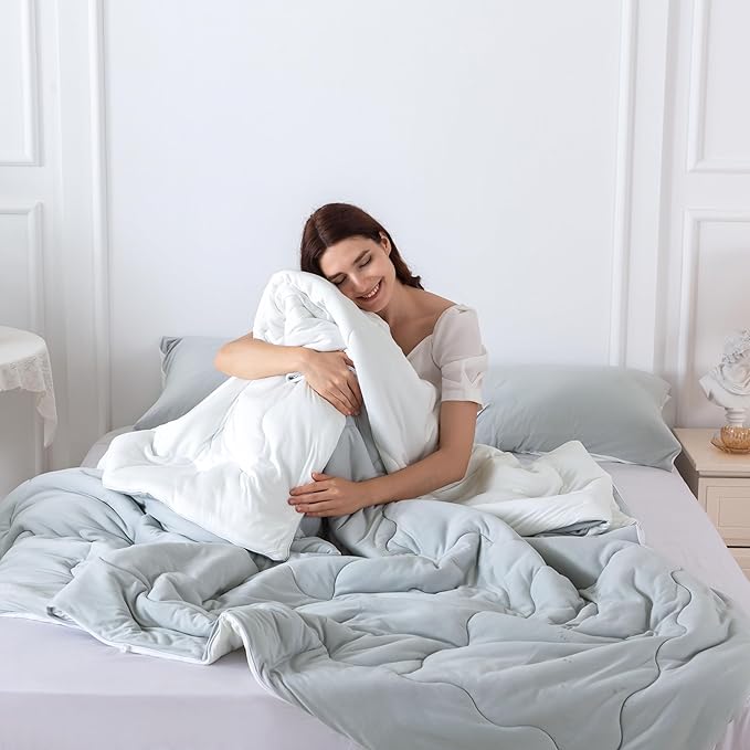 COTTEBED Reversible Comforter Sets KING Size Bed, Jersey Knit T-Shirt Feel Bedding Down Comforters Quilt & Pillowcase -Super Soft Cozy Lightweight All Season (Light Grey and White California Cal/King)