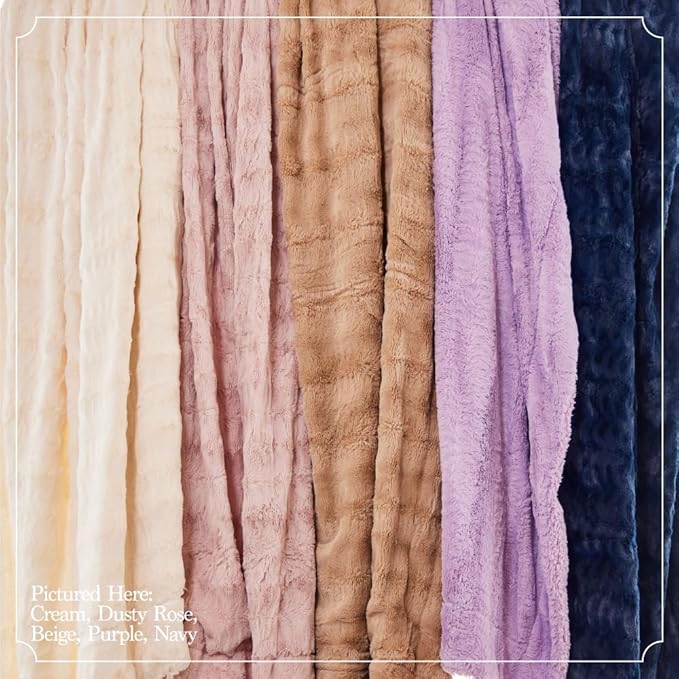 The Connecticut Home Co Throw Blanket for Couch, Soft Fluffy Room Decor, Cozy Warm Throws for Bed, Couches, Gifts for Women, Bedroom Cute Aesthetic Blankets Faux Fur and Sherpa, 65x50, Purple
