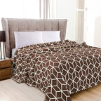 Elegant Comfort Luxury Velvety Feel Blanket, All-Season Lightweight Blanket, Ultra Plush, Soft, Cozy-Fuzzy Flannel Fleece for Couch, Sofa, Bed, Travel, Cube Design, Twin/Twin XL, Chocolate Brown