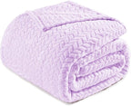 Exclusivo Mezcla Fleece Twin Size Blanket for Bed, 90x66 Inches Soft Cozy Jacquard Flannel Blankets, Lightweight Fuzzy Plush Warm for Women, Lilac Purple
