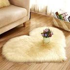 Fluffy Faux Fur Heart Shaped Area Rug Soft Fuzzy Carpet Home Decoration Wedding Party for Bedroom Living Room Bedside 30x40cm Beige