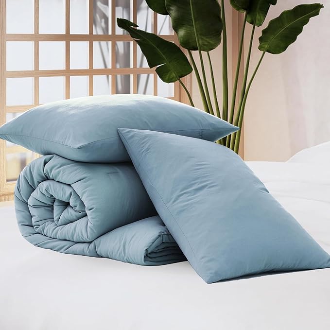 WRENSONGE King Size Comforter Set - 3 Pieces Dusty Blue Comforter Prewashed Soft Lightweight for All Seasons,Fluffy Down Alternative Comforter King Size with 2 Pillow Shams