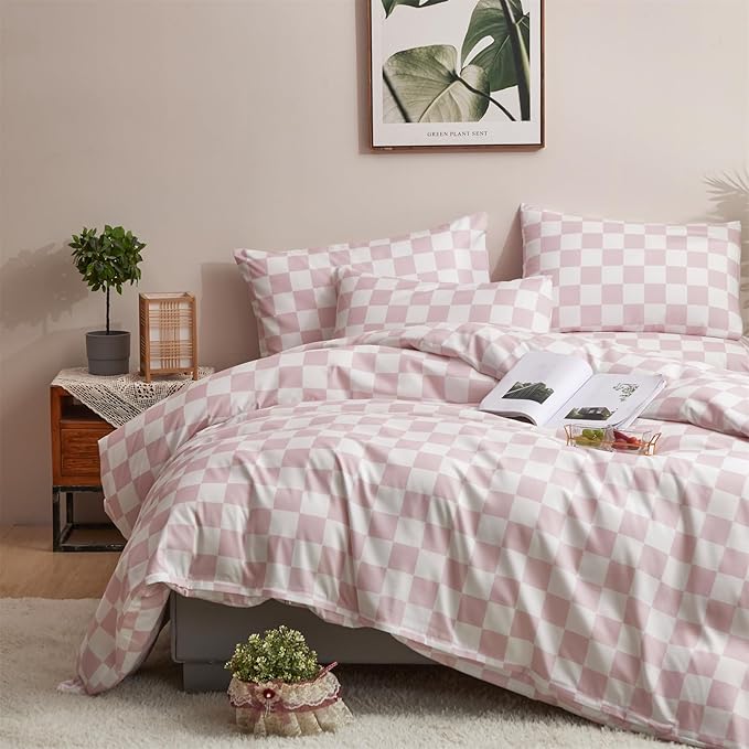 CLOTHKNOW Pink White Plaid King Size Comforter Set Grid Bedding Comforter Sets Soft Checker Geometric Comforter for Girls Women