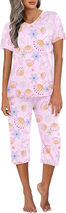 Ekouaer Women's Sleepwear Capri Pajama Sets Short Sleeve Two-Piece Pjs V Neck Tops & Capri Pants with Pockets S-3XL