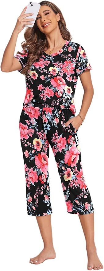 Ekouaer Women's Sleepwear Capri Pajama Sets Short Sleeve Two-Piece Pjs V Neck Tops & Capri Pants with Pockets S-3XL