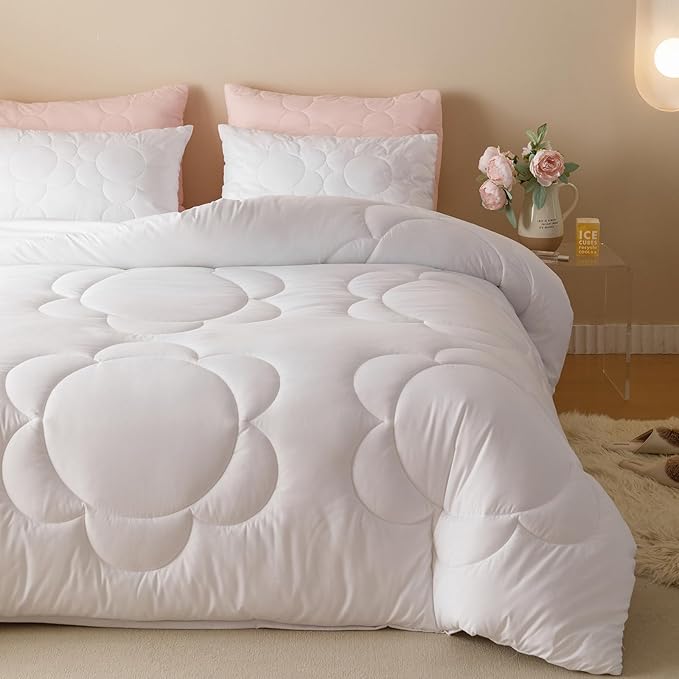 CLOTHKNOW White Queen Comforter Set Daisy Puff Pattern Bedding Comforter Sets Boho Queen Comforter Soft Floral Comforter with 2 x Pillow Cases