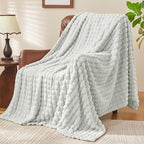 BEDELITE Light Grey Throw Blanket Twin Size for Bed- Super Soft and Warm 3D Checkered Fluffy Fuzzy Fleece Blanket, Luxurious Plush Cozy Blanket for Room Decor Fall and Winter, 60x80 inches