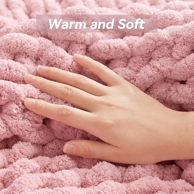 Negwoo Chunky Knit Throw Blanket, 30''*40'' Knitted Throw Chenille Yarn for Bed Couch, Handmade Light Pink Crochet Big Thick Blanket, Machine Washable Cute Comfy Blanket for Home Decor
