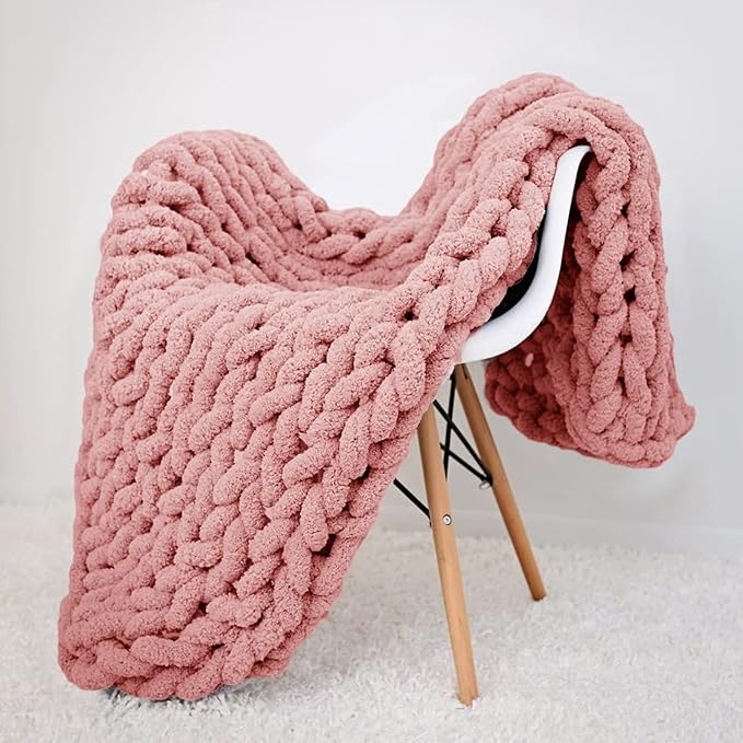 huraty Large Chenille Throw Blanket Chunky Hand Knit Bed Throw 59x79 Blush Warm Blanket for Adults Kids Boho Home Decorations