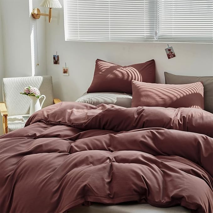 CLOTHKNOW Brick Red King Size Comforter Set Brownish Bedding Comforter Sets Rust Red Comforter King Soft Blackish Comforter with 2 x Pillow Cases