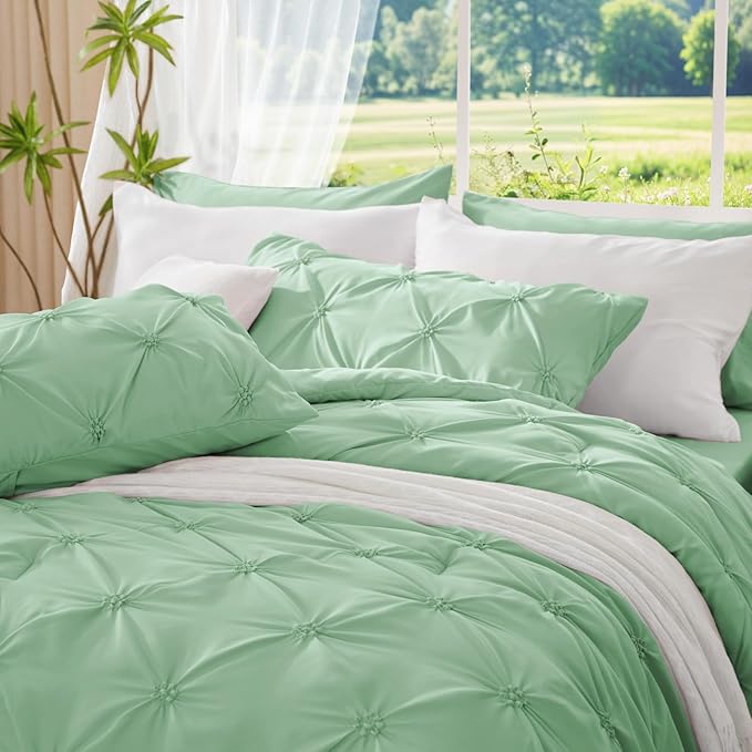 BEDELITE Sage Green King Size Comforter Set - 3 Pieces Boho Pintuck Bedding Comforter Sets, Lightweight Soft & Warm King Bedding Set with 2 Pillowcases for All Season