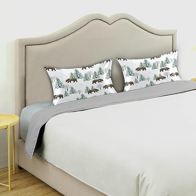 Bear Print Satin Pillowcase Queen Size, Winter Forest Silk Pillow Case with Envelope Closure, Satin Pillowcase for Hair and Skin, 20x30 inches, White, 1 PC