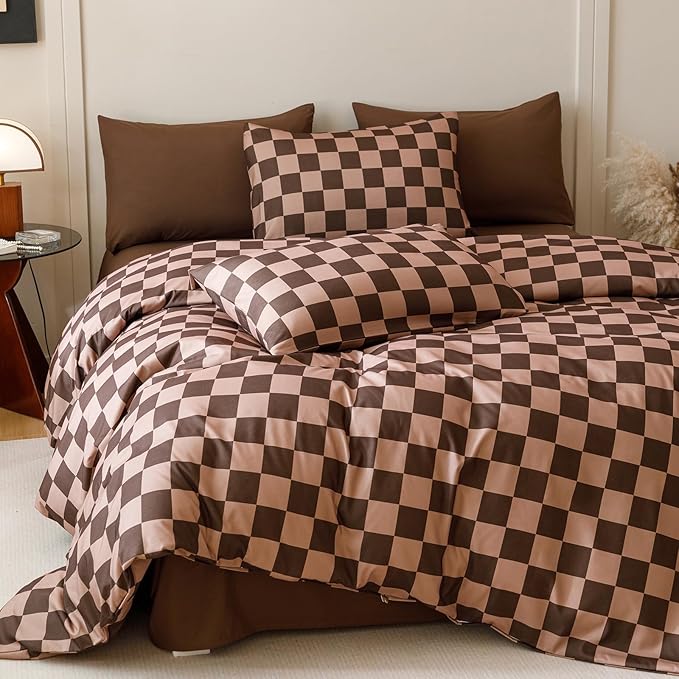 CLOTHKNOW Dark Brown Plaid Queen Comforter Set 3Pcs Grid Bedding Comforter Sets Soft Checkerboard Geometric Comforter with 2 x Pillow Cases