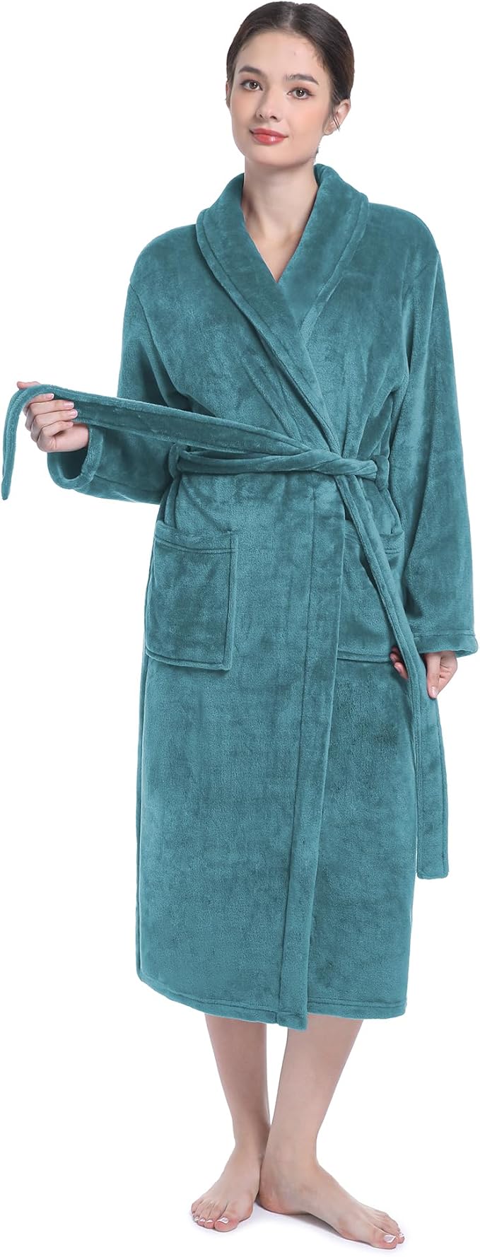 Plush Soft Robes for Women, Premium Fleece Womens Robe Cozy Warm Bathrobe