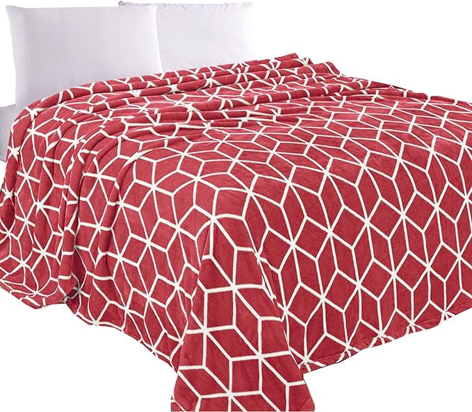 Elegant Comfort Luxury Velvety Feel Blanket, All-Season Lightweight Blanket, Ultra Plush, Soft, Cozy-Fuzzy Flannel Fleece for Couch, Sofa, Bed, Travel, Cube Design, Twin/Twin XL, Burgundy