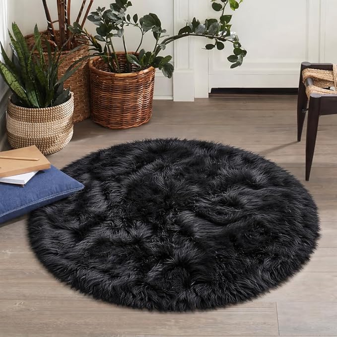 M&D Home Essentials Luxury Cloud-Soft Round Fluffy Rug 36 Inch Plush Bedside Accent Rug for Bedroom, Dorm & Cozy Small Spaces, Ultra Soft Faux Fur Feel