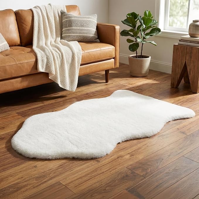 Faux Sheepskin Rug 2x3 Ft, 18mm Medium Pile Small Fluffy Area Rug, Machine Washable Mini Plush Carpet for Bedroom, Living Room, Kids Room, Bathroom & Vanity, White