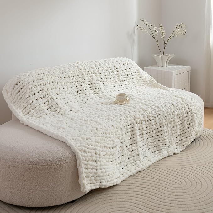 Luxury Chunky Knit Blanket Throw, Handmade Thick Chenille Yarn Throw 50x60, Cream Cable Knit Crochet Blanket, Decorative Cozy and Soft Crochet Throw Blanket for Couch Home Decor