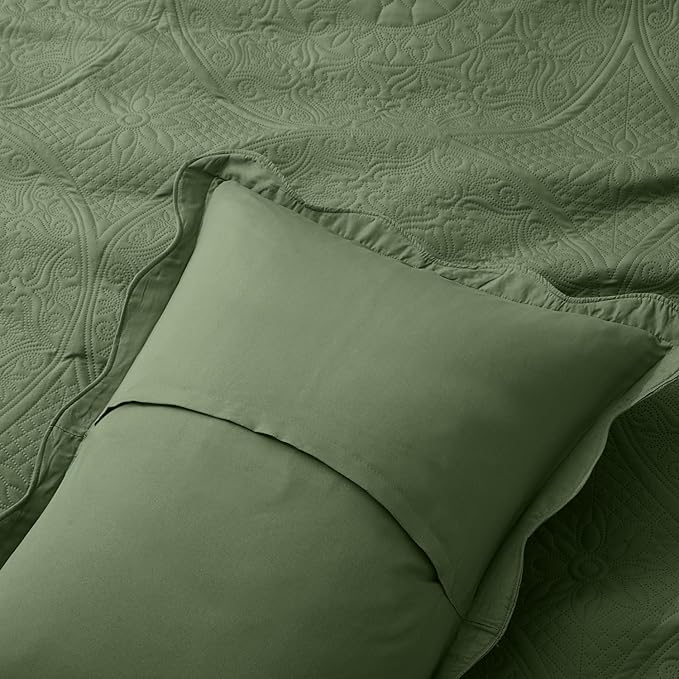 IR Imperial Rooms 10 Pack Twin Quilt Bedding Set (68" x 86") - Bulk Wholesale for Hotels, Guest Bedroom & Airbnbs - Lightweight Microfiber Reversible Floral Embossed Quilts Bedspreads (Olive Green)