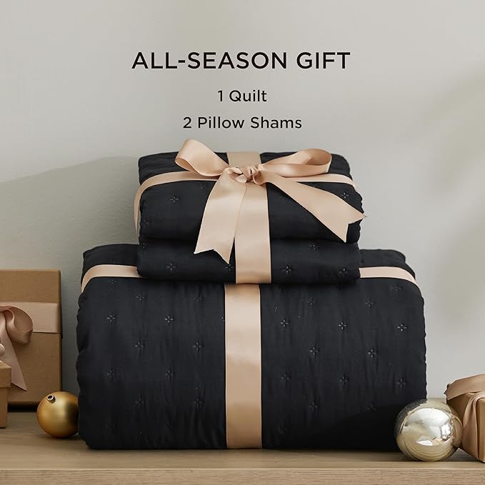 Bedsure Quilts Queen Size - Black Bedspread Queen Size & Lightweight Comforter, Modern Coverlet with Clover Pattern, Ultra Soft All-Season Bedding, 90 x 96 Inches | Stitch-Free Quilting, Ultra Soft, Lightweight, Machine Washable, Pet-Friendly