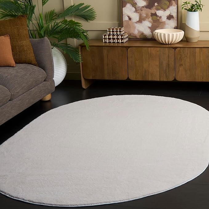 SAFAVIEH Washable Rug Faux Rabbit Fur Shag Collection - 5' x 7' Oval, Beige, Slip Resistant & Easy Cleaning, Ideal for Living Room, Bedroom, Kids Playroom, Nursery, Dining Space (FRF100B)