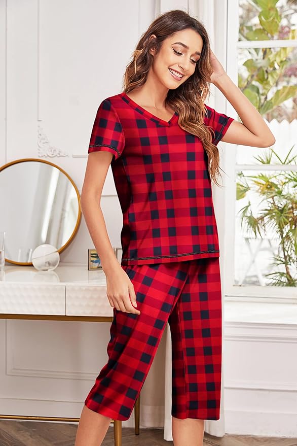 Ekouaer Women's Sleepwear Capri Pajama Sets Short Sleeve Two-Piece Pjs V Neck Tops & Capri Pants with Pockets S-3XL