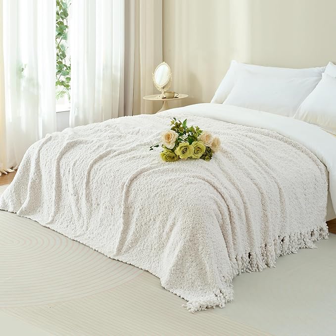 Throw Blanket for Couch, White Luxury Knitted Throws 50"x60", Textured Blankets with Handmade Fringe Tassels for Bed Sofa Decorative, Chunky Soft Farmhouse Boho Home Decor
