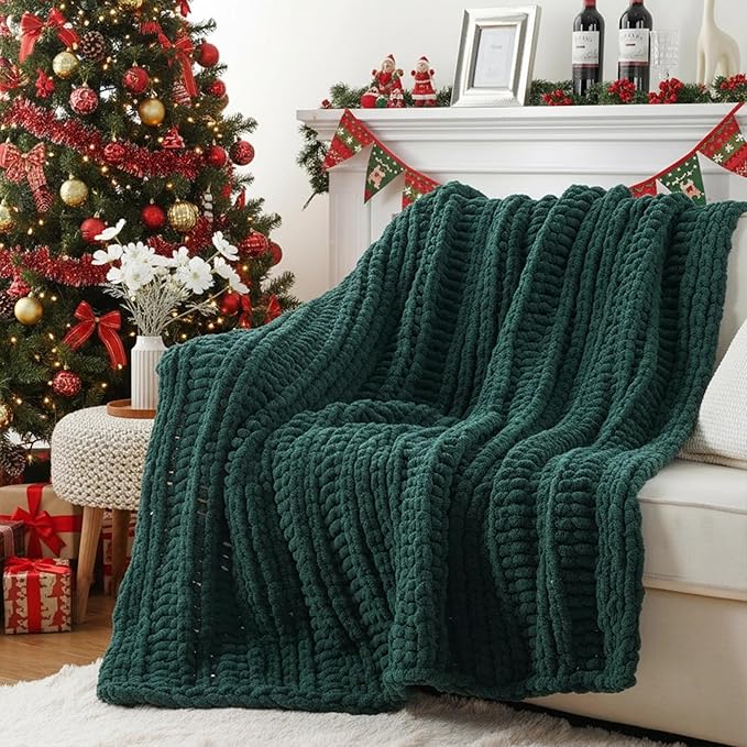 Battilo Christmas Green Throw Blanket for Couch, Chunky Knit Throw Blanket, Super Soft Warm Cozy Chenille Throw Blanket for Bed, Sofa, Living Room, Christmas Decor, 50"x60"