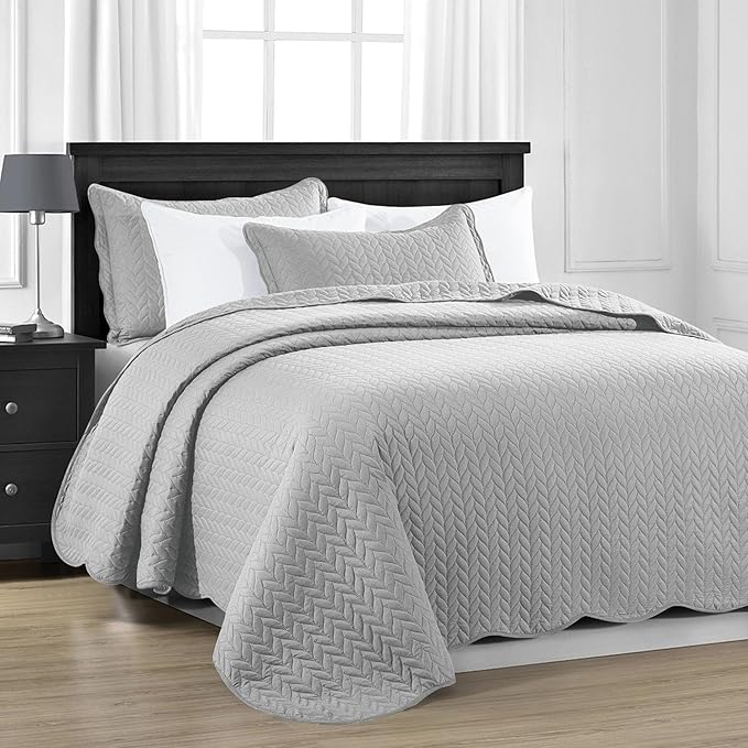 IR Imperial Rooms 8 Pack California King Quilt Bedding Set (118"x106") - Bulk Wholesale for Hotels, Guest Bedroom & Airbnbs - Lightweight Microfiber Reversible Embossed Quilts Bedspread (Silver)