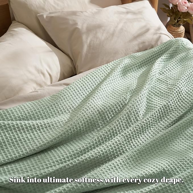 PHF Ultra Soft Waffle Weave Blanket King Size 104"x 90"- Washed Lightweight Breathable Cozy Woven Blanket for Bed - Aesthetic Decor for Couch Bedding Sofa Home Car - Sage Green/Mint Green
