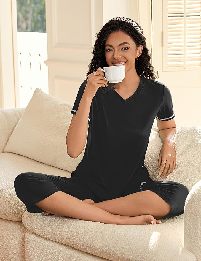 Ekouaer Women's Sleepwear Capri Pajama Sets Short Sleeve Two-Piece Pjs V Neck Tops & Capri Pants with Pockets S-3XL
