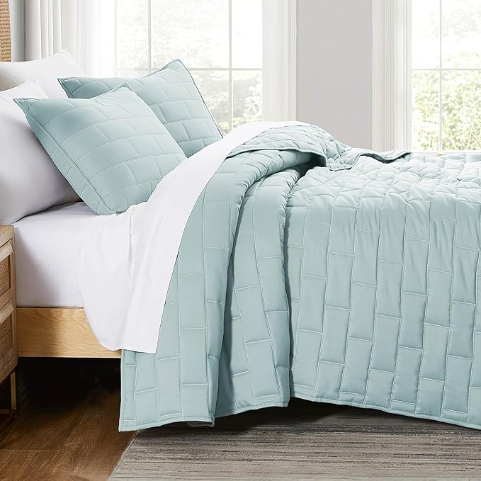 Southshore Fine Living, Inc. Oversized Bedding Quilt Twin XL Coverlet with Matching Quilted Pillow Sham, Brick Pattern Stitching, All Season Quilted Coverlet, Lightweight Twin Size Bedspread, Sky Blue