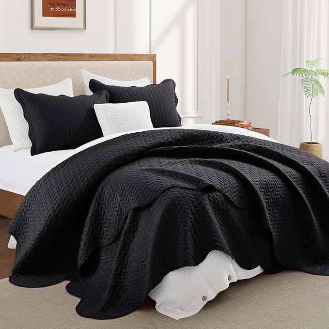 IR Imperial Rooms Queen Quilt Bedding Set Size (90" x 96") + 2 Pillow Shams (20" x 26"+ 2") - 3 Pcs All Season Lightweight Reversible Microfiber Coverlet Embossed Quilt Bedspread (Black)